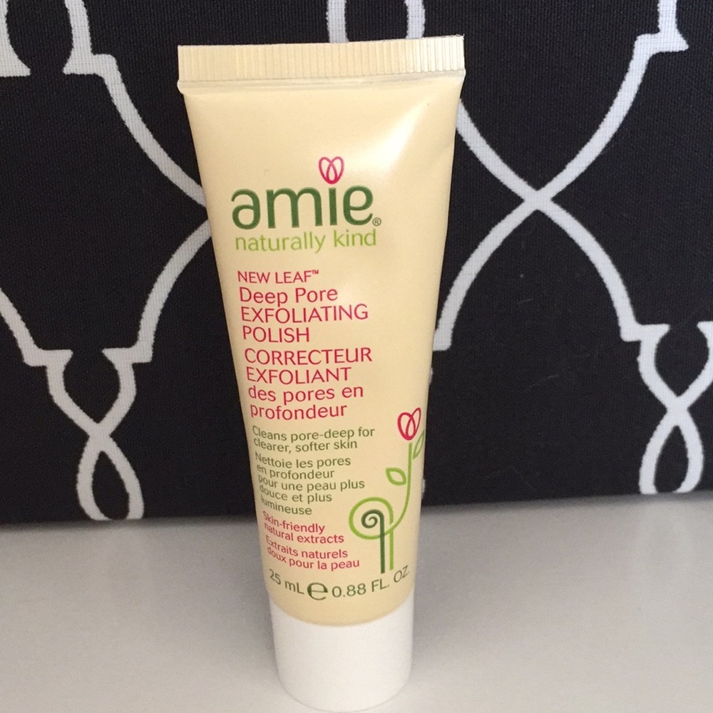 amie exfoliating polish